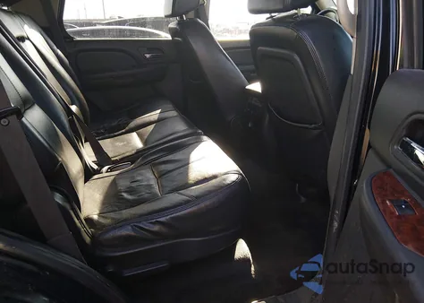 2008 Chevrolet Tahoe Lt из США, поврежденный, VIN 1GNFK13068R181299